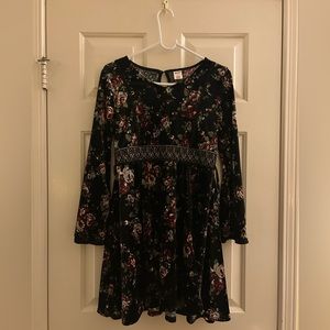 Teens velvet floral dress size 14 (polyester)